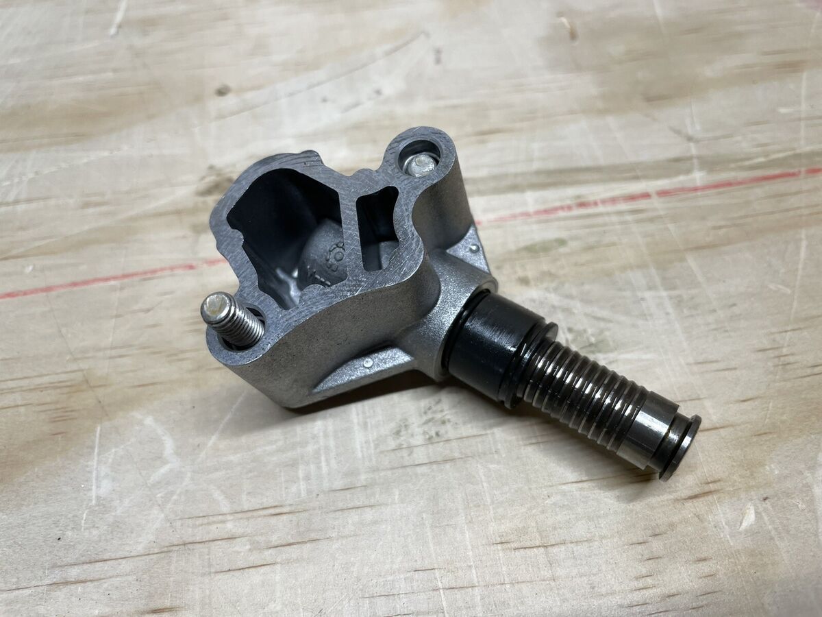 Genuine OEM Volkswagen 06K-109-467-IT Timing Chain Tensioner Genuine OEM Volkswagen 06K-109-467-IT Timing Chain Tensioner