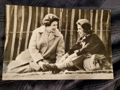 Get Queen Elizabeth 1960S Images Images
