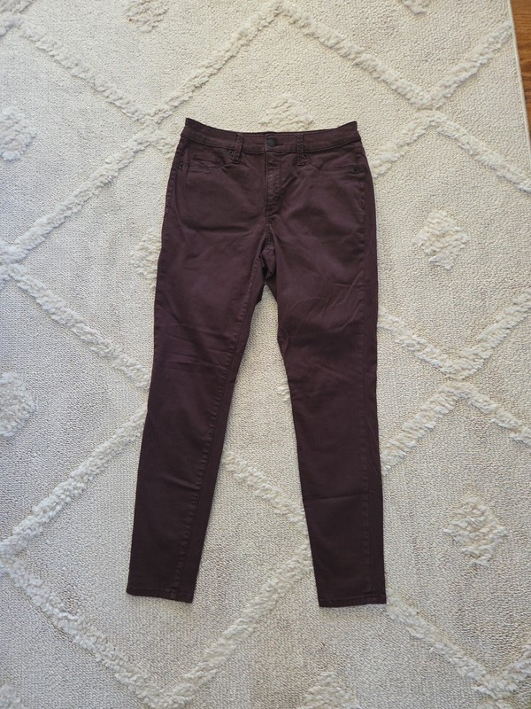 Universal Thread Size 6/28 Maroon Burgundy High Rise Jegging Stretch Denim Jeans