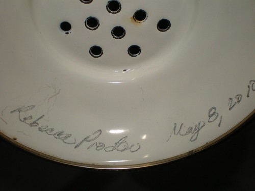 RARE Mackenzie Childs Artist Signed Rebecca Proctor 6.5 Floral Colander Strainer - Imagen 5 de 6