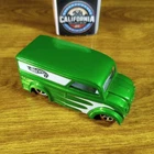 Hot Wheels Classics Series 2 17/30 Dairy Delivery Green Redline Thailand 2006