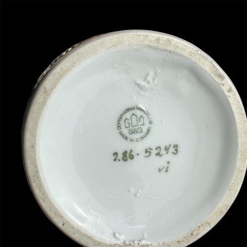 Vintage Royal Copenhagen B&G Denmark Ceramic Vase-Hand-painted, collectible, 10” - Picture 3 of 6