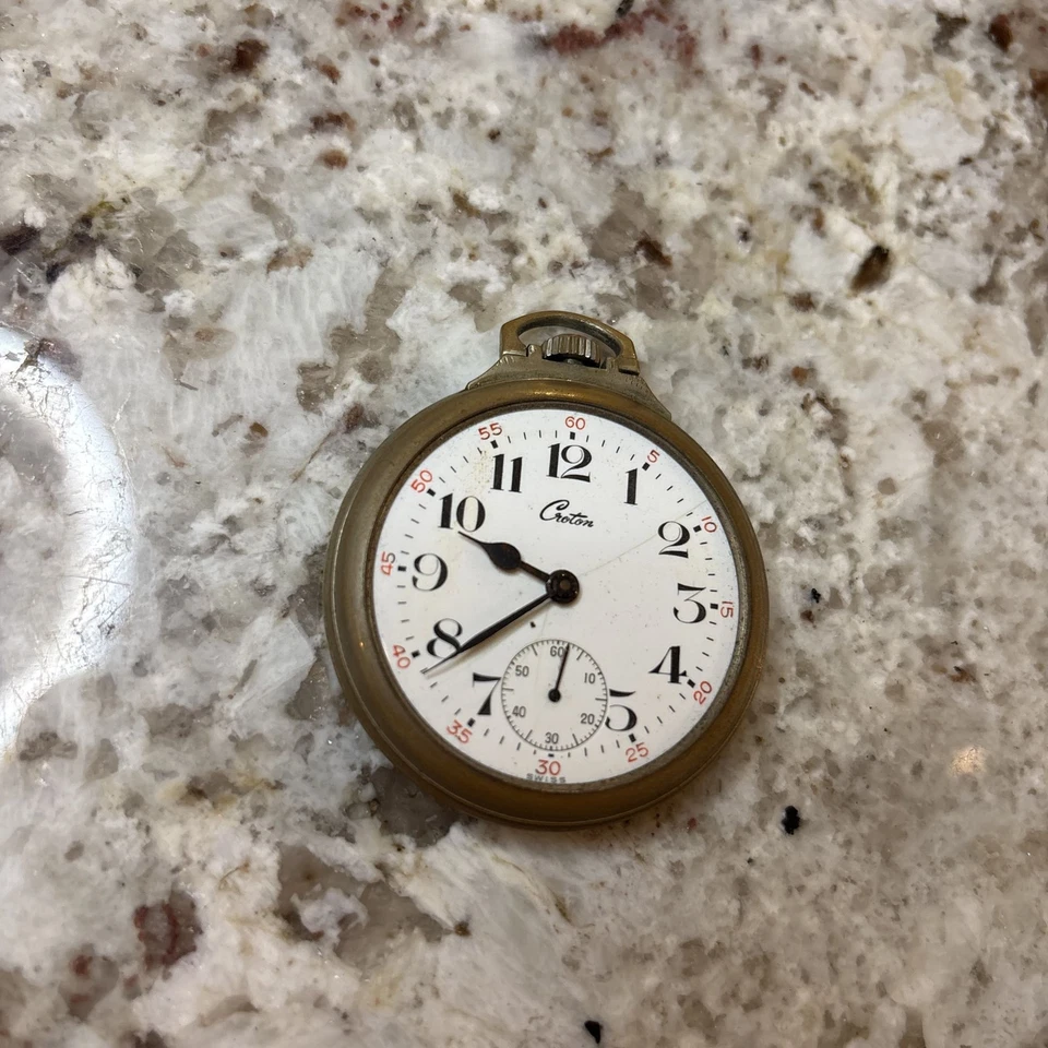 VINTAGE CROTON SILVER * POCKET WATCH * RUNS * - Image 2 of 2