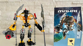Bionicle Toa Mahri Set of 6 : 8910 - 8915 w/Manuals .  Complete   .