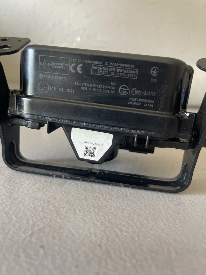 Módulo de radar sensor de control de crucero Toyota Rav4 2016-2018 88210-07010 OEM Foto 3 de 4
