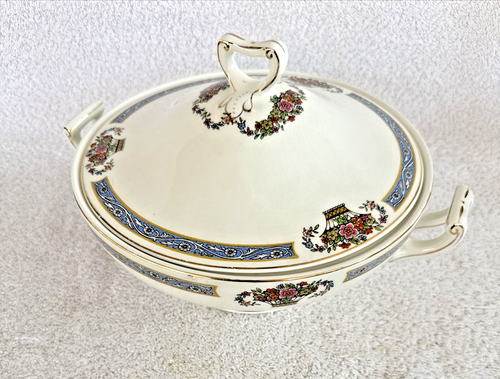 Vintage W H Grindley & Co England Carlton Shape Handled Serving Bowl W/ Lid EUC - Picture 2 of 19