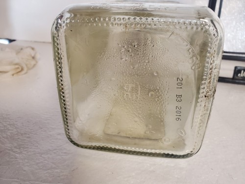 Jack Daniels Bottle Swing Cradle Pour Assist Halter Rack mit leerer Flasche - Bild 16 von 16