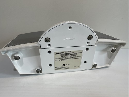 Bose Sound Dock Series Digital Music System White W/ Power Cord No Remote Tested - Picture 4 of 10