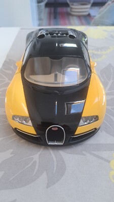 1:18 AUTOART BUGATTI VEYRON EB 16.4 - YELLOW & BLACK. With