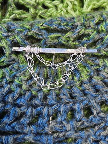 Hermoso gancho de ganchillo de plata maciza y cadena de ganchillo pin/broche - Hecho por Shetland - Imagen 2 de 3
