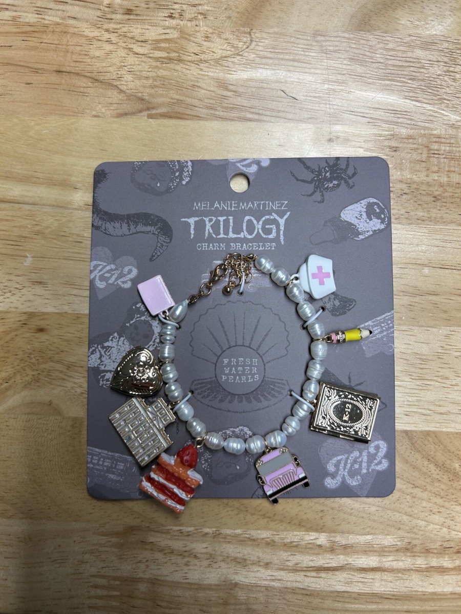アクセサリー MELANIE MARTINEZ TRILOGY CHARM BRACELET Melanie Martinez 🍄 Trilogy Tour Portals Pearl Charm