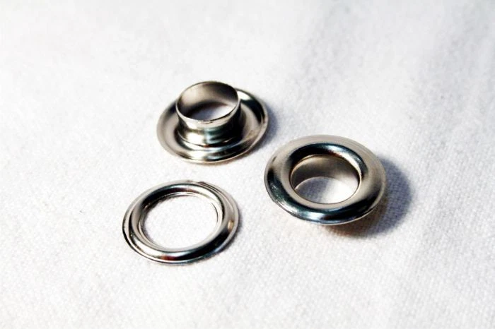 Metal Eyelets and grommets for banners 10 mm -- Pack of 100 - £5 Gift