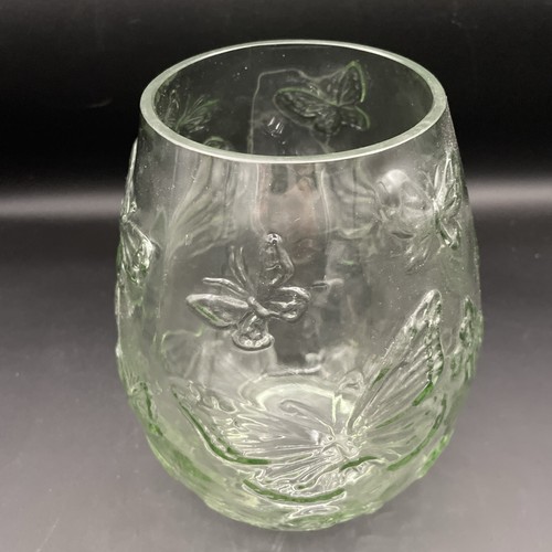 Butterfly Glass Vase - Green tint to Glass - Raised Relief Butterflies - Picture 8 of 8
