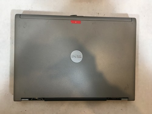 Dell Latitude D630 Core Duo 1.66 GHz 3 GB Ram 14" Missing Components Boots- FT - Picture 3 of 7