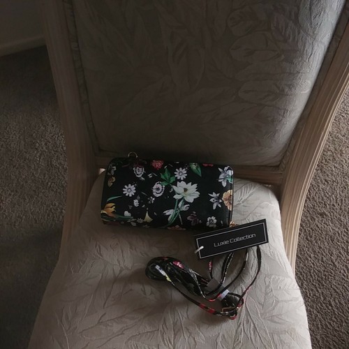 AUTÉNTICO "LUX COLL". PIEL SINTÉTICA FLORAL PARA MUJER. DBL.ZIP MONEDERO WRSLT/CRSBDY - Imagen 7 de 7