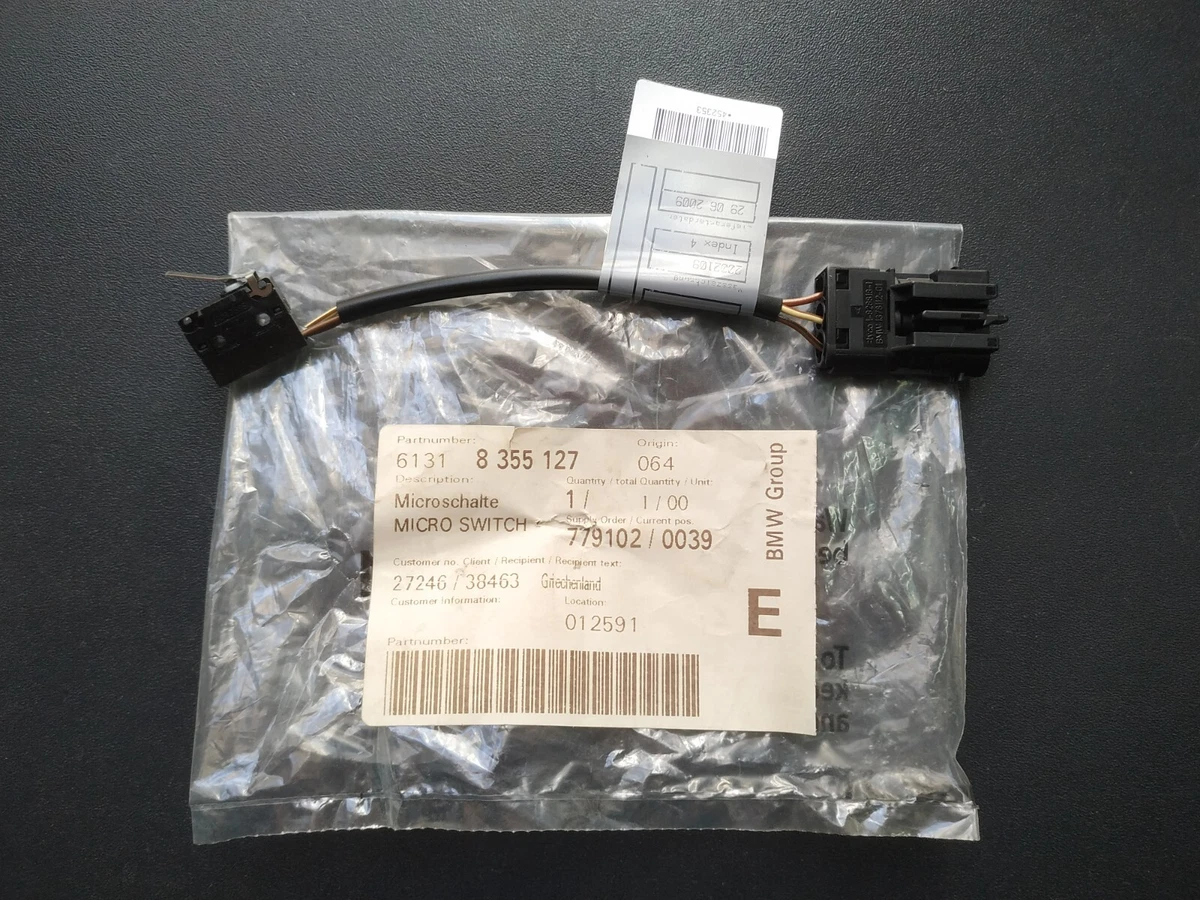 BMW E34-E39 Touring microswitch rear window !NEW! GENUINE