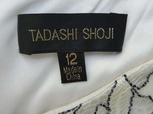 Abito Tadashi Shoji blu navy pizzo e gonna plissettata taglia 12 elegante cocktail party - Foto 11 di 12