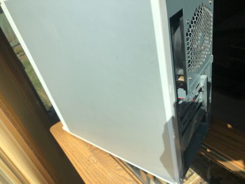 Antec P180 Aluminum Retro White Low Noise Micro ATX, Min-ITX Mint Condition - Picture 6 of 21