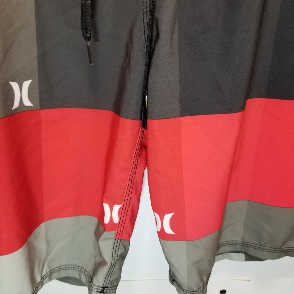 Hurley Phantom Boardshorts Rojo Negro y Gris Hombre Talla 30 Buen Estado Foto 3 de 4