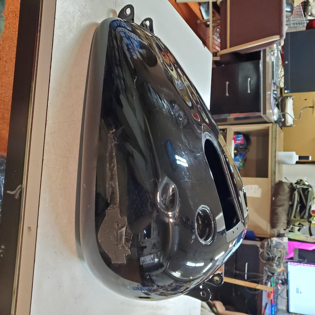 2004 Harley-Davidson Dyna Wide Super Fatbob Custom Glide Fuel Tank