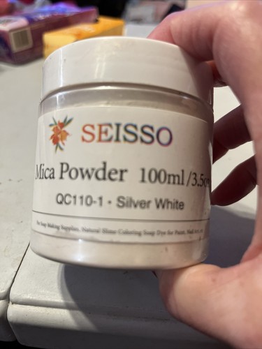 Seisso Mica Powder. 3.5oz/100ml. Silver White. - Picture 2 of 3