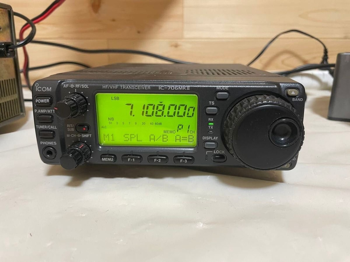 Icom IC-706MKII HF/VHFトランシーバー ICOM IC-706 HF/VHF ALL MODE TRANSCEIVER Amateur Ham Radio