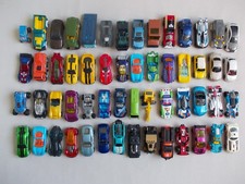 Viele Spielzeugautos von Matchbox, Hot Wheels Tomica etc. sehr gut