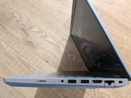 Dell Latitude 5421 Core i5 11400H 2.70GHz 16GB RAM 256GB SSD 14.1" Full HD - Picture 5 of 10