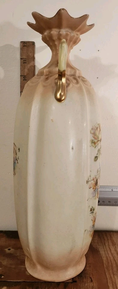 ANTIQUE ROYAL RUDOLSTADT VASE HAND PAINTED FLORAL GERMANY PORCELAIN TWO HANDLE  - Image 4 of 4