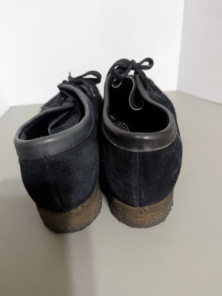 Clarks Wallabee Womens Size 6.5 Black Suede Lace Up Moc Shoes - Image 4 of 4
