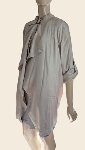 TRENERY *Size XL* Lightweight Waterfall Jacket - Picture 5 of 19