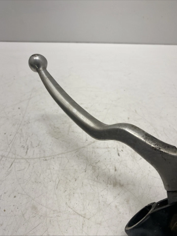 ♻️ Suzuki Gsf 600 Bandit 2000 - 2004 Clutch Lever & Perch Bracket ♻️ - Image 4 of 4