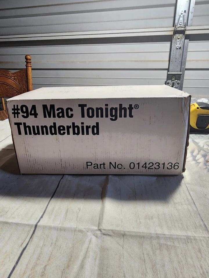 Bill Elliott Mac esta noche 1/24 Diecast Revell con caja manchada Foto 2 de 4
