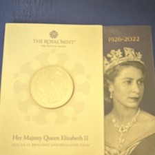 Royal Mint 2022 &pound;5 Queen Elizabeth II Memorial Brilliant Uncirculated Coin