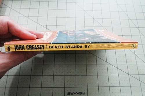 DEATH STANDS BY-JOHN CREASEY 1966 ARROW UK PULP CRIME THRILLER PB - Picture 3 of 3