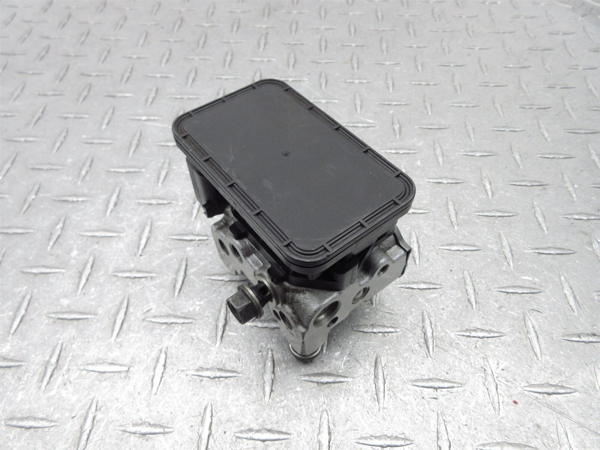 2017 13-17 Honda CB500 CB500F CB500X ABS Brake Module Pump Control