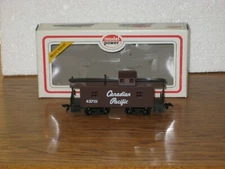 HO MODEL POWER 32' WOODEN CABOOSE CANADIAN PACIFIC #9147 CABOOSE