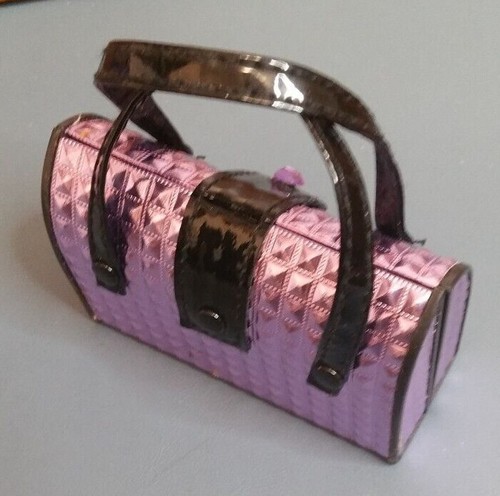 Purple 4 piece Manicure Set purse shape with a rhinestone snap - Picture 4 of 7