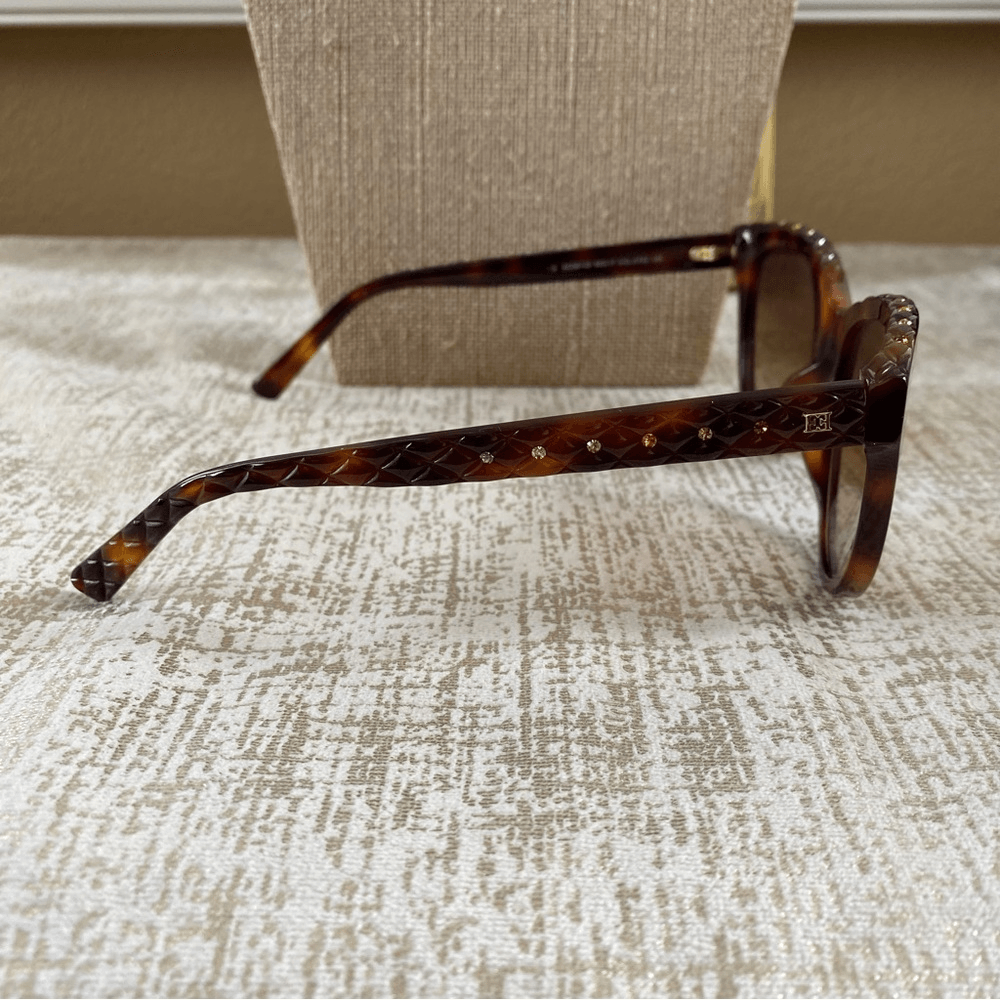 Escada SESB13S Tortoise Cat Eye Sunglasses w/ Rhinestones  display picture 2