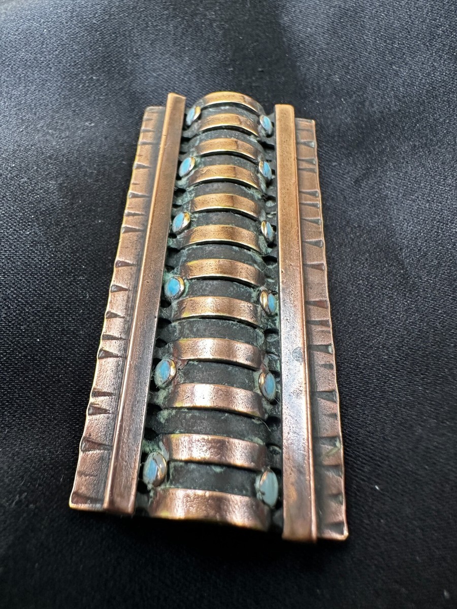 Broche Moderniste En Bronze Signée JEAN AUGIS - Made In France, Art Déco, à Nettoyer