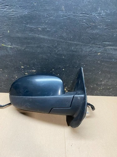2010-2014 Chevrolet Tahoe Silverado Suburban Right Passenger Mirror OEM T0148 DG