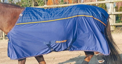 Bucas Gr. 145 Therapie- & Abschwitzdecke Therapy Cooler Big Neck