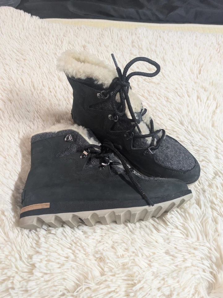 Sorel Sneakchic Alpine Holiday Shearling Waterproof Cold-Weather Boots, Size 7.5 - Image 3 of 4