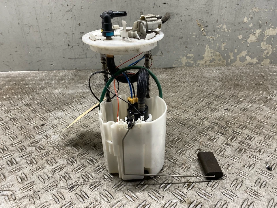 90608 Pompa carburante Opel Insignia A Sports Tourer (G09) 13577226 - Immagine 3 di 4