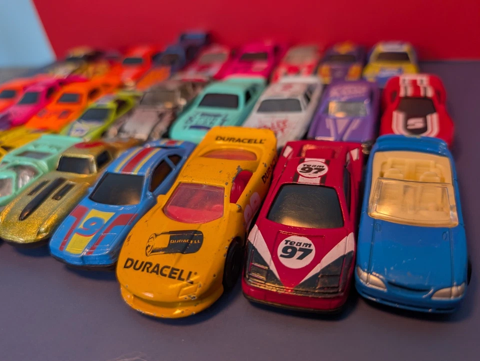 Lote de 27 Coches Diecast Yatming Vintage Años 80 Años 90 Retro Verano, Yatming, China Foto 4 de 4