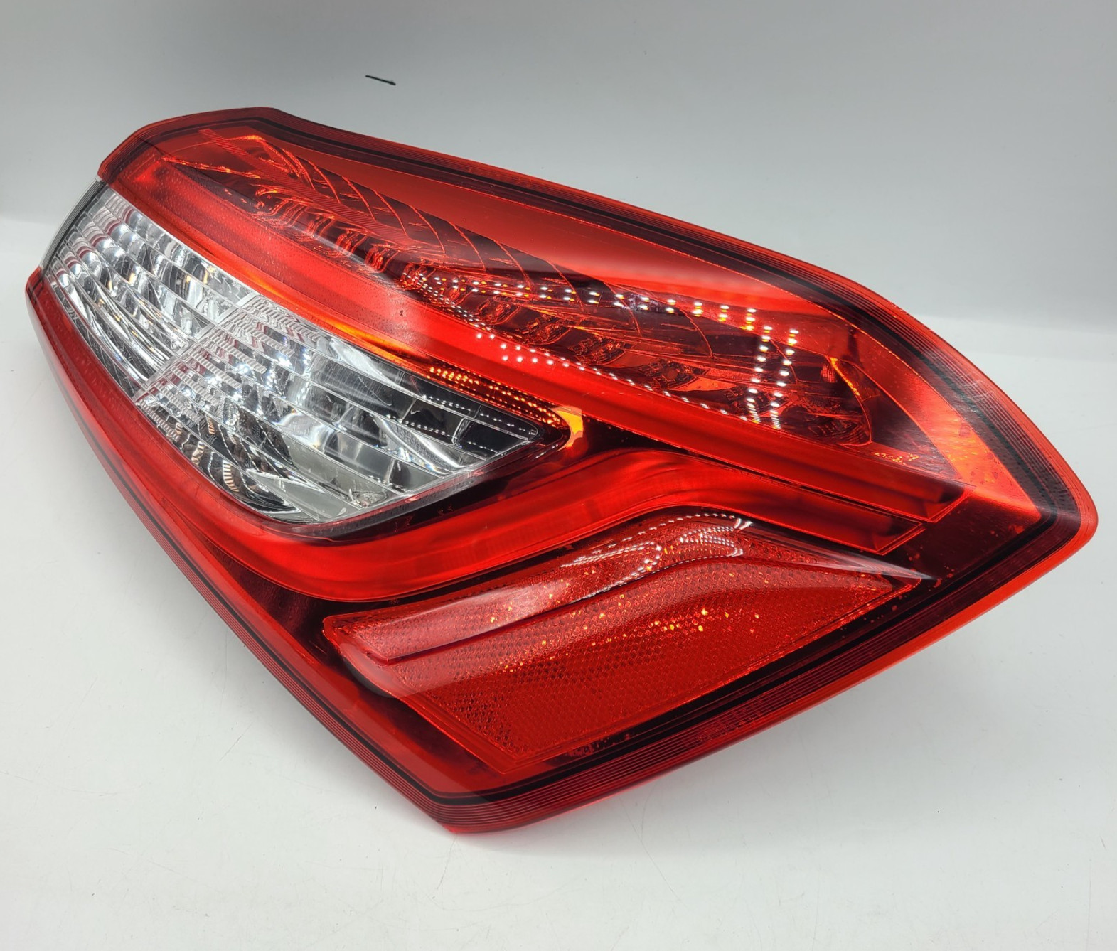 2014-2017 Maserati Ghibli Right Passenger Side Outer Taillight Lamp OEM 60K
