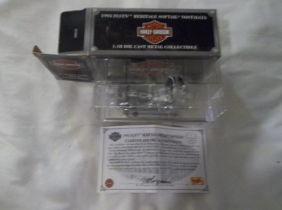 Avon 2001 H-D 1993 FLSTN Heritage Softail Nostalgia 1:18 Die Cast
