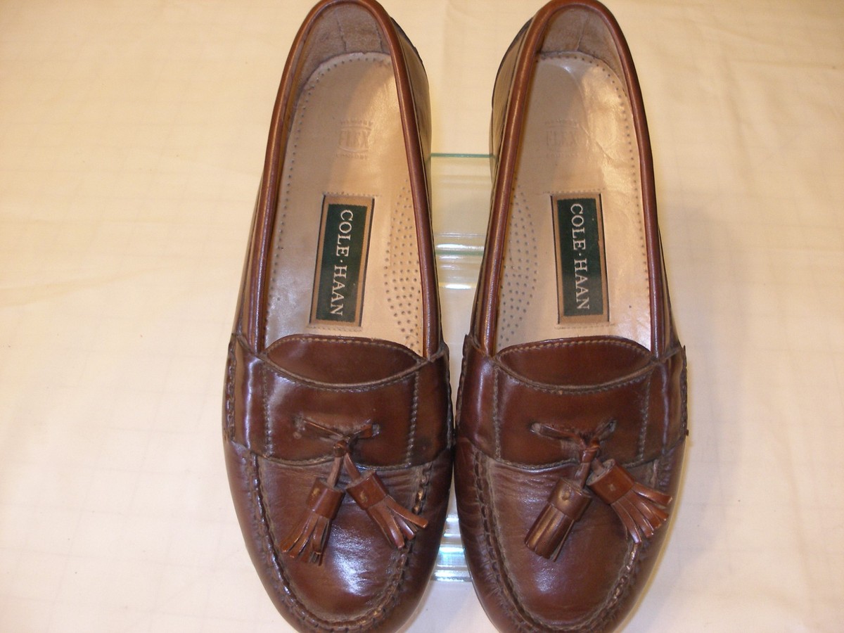 Cole Hann Dk Brown Tassle loafer Sz 9 E