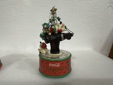 Coca-Cola High Flying' Holiday Fun Mini Action Musical figure by Enesco. 1997