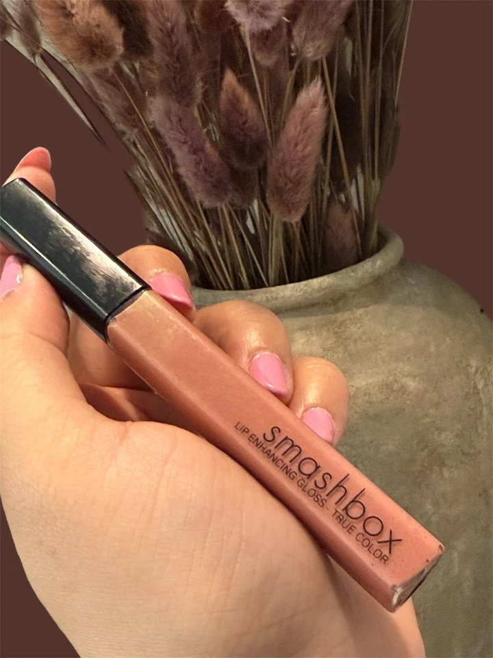 Smashbox Lip Enhancing Gloss .20 fl oz Sheer Color in SMITTEN New - image 3 of 4
